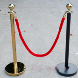 圆球护栏杆红挂绳围栏杆钛金色圆球礼宾栏杆座